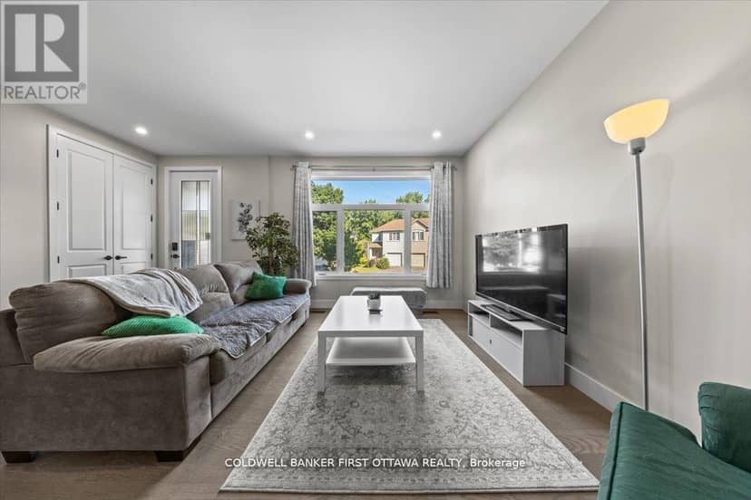 A & B - 25 Pennard Way, Ottawa, photo 7