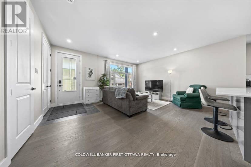 A & B - 25 Pennard Way, Ottawa, photo 5
