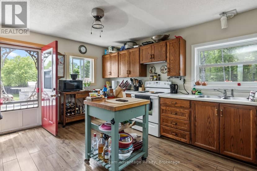 1294 Highway 520 — photo 11 of 40