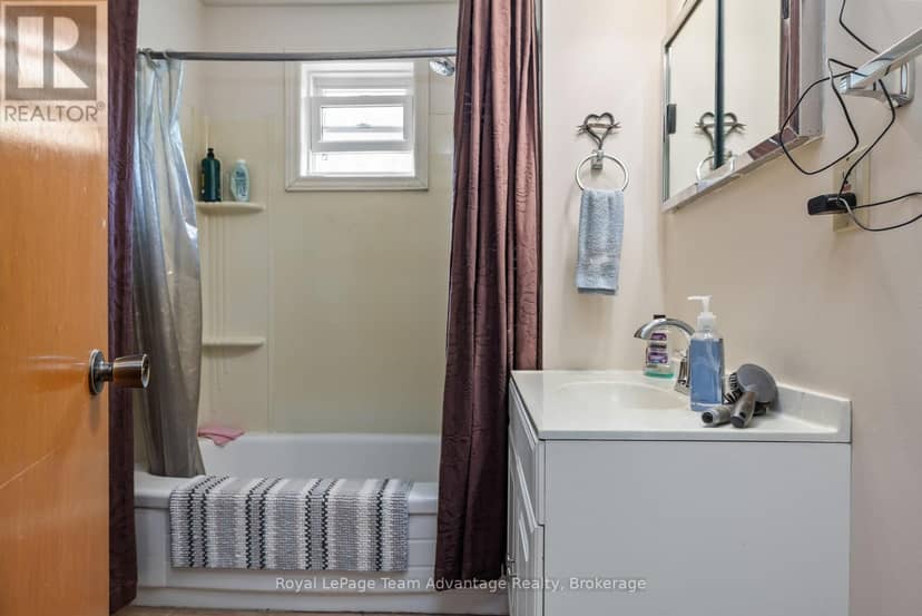 1294 Highway 520 — photo 13 of 40