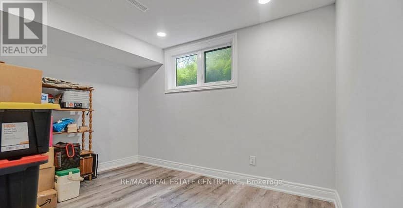 1011 Pearson Drive — photo 34 of 40