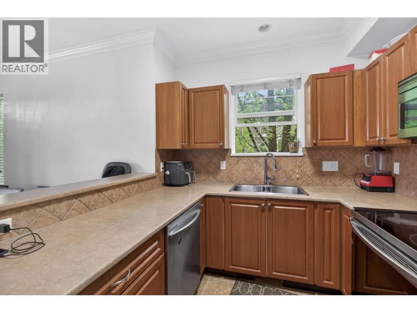 25 1010 EWEN AVENUE, New Westminster, photo 3