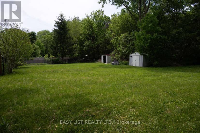 1574 Northmount Avenue — photo 10 of 13