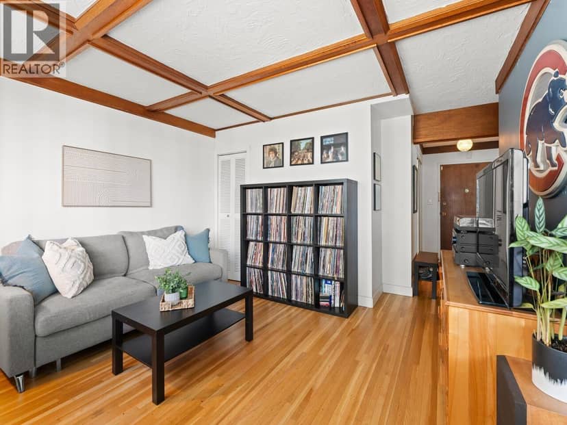 304 1975 PENDRELL STREET, Vancouver, photo 4