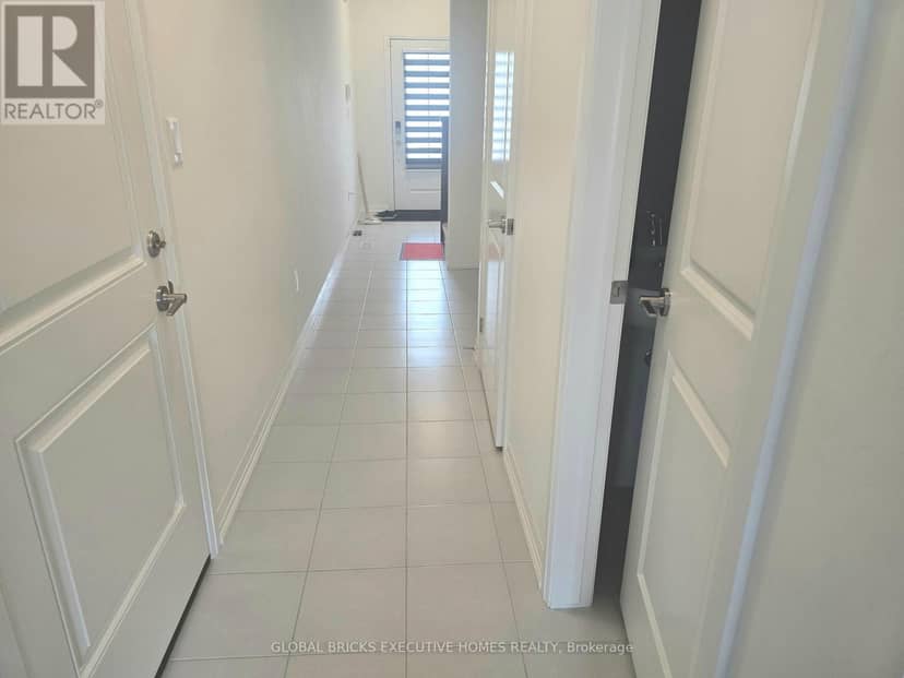 31 Saffron Way — photo 16 of 40