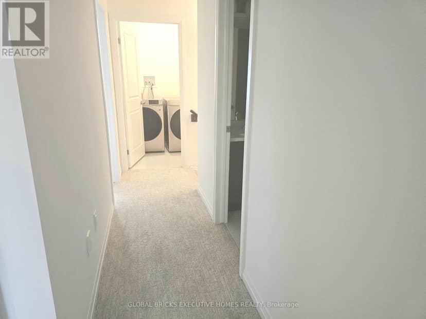 31 Saffron Way — photo 37 of 40