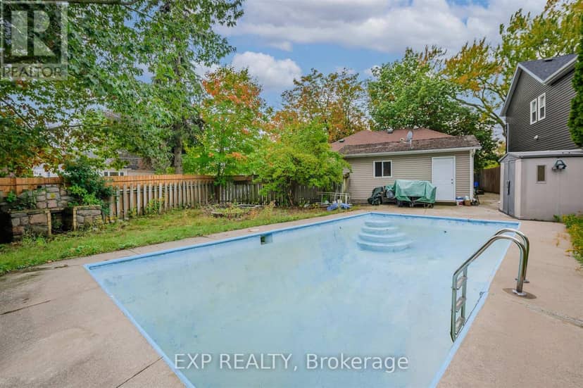 829 Athol Street — photo 17 of 17