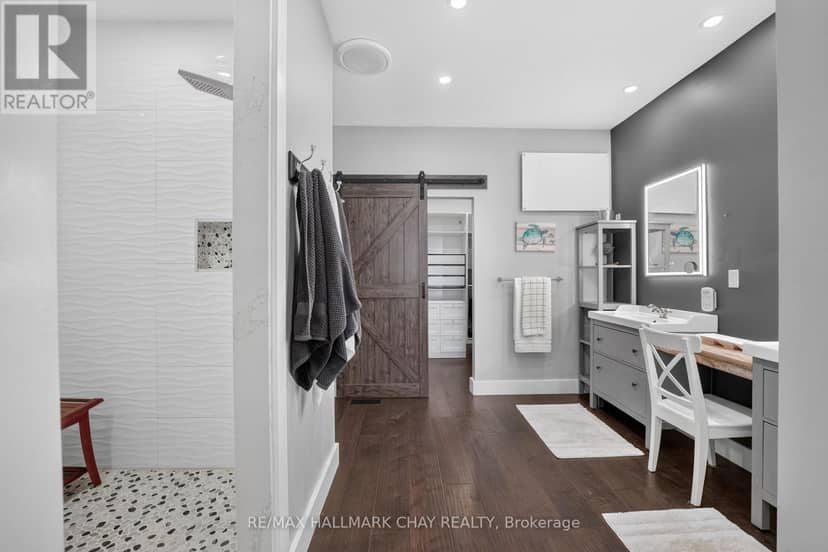 465 Mooney Crescent — photo 38 of 40