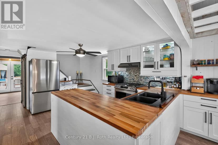21 Maple Street — photo 19 of 40