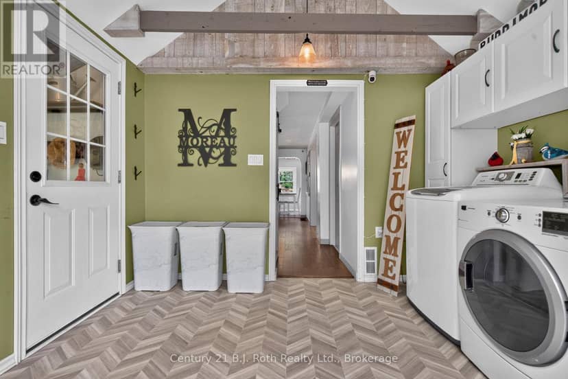 21 Maple Street — photo 7 of 40