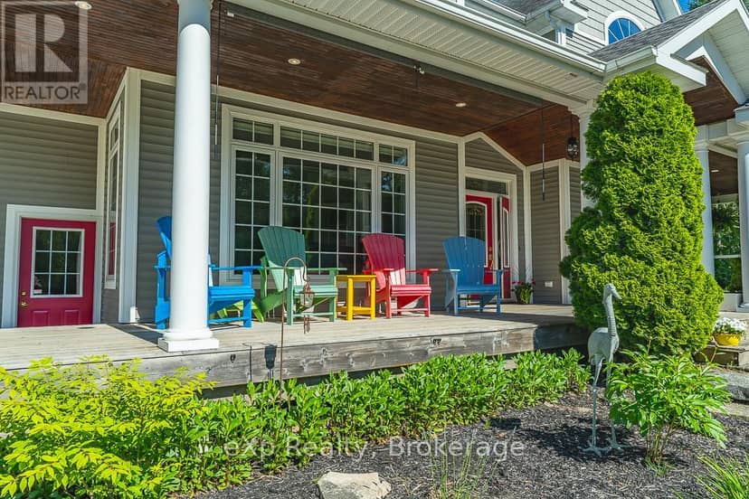 141 Bay Street — photo 4 of 40