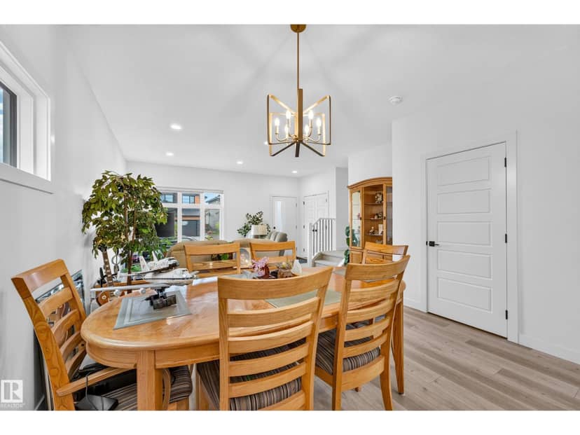 104 Kidd Cr — photo 12 of 40