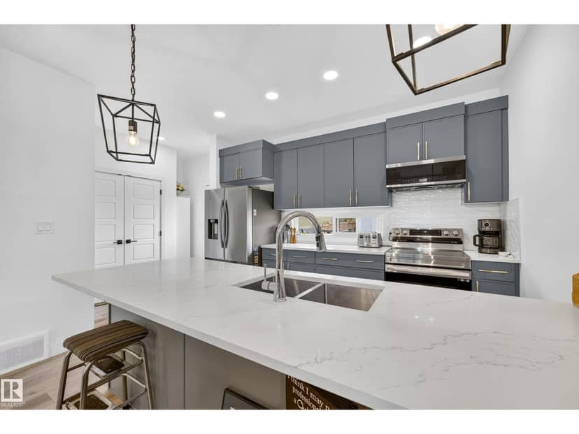 104 Kidd Cr — photo 14 of 40