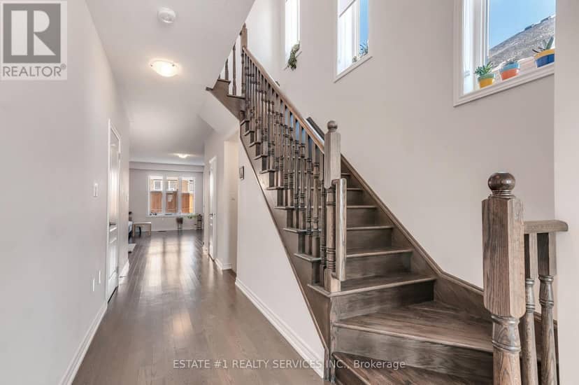 116 Mutrie Boulevard — photo 5 of 35