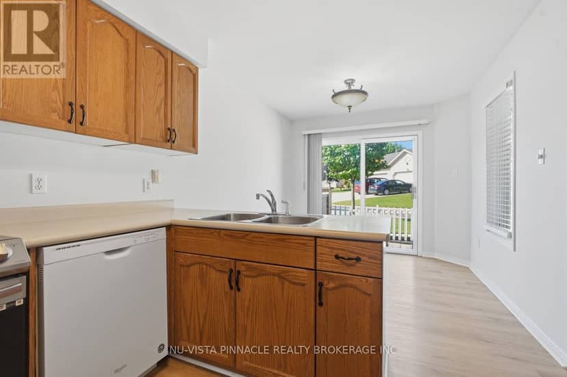13 - 825 Shelborne Street — photo 12 of 40