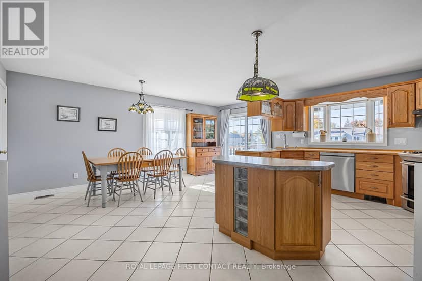 93 Bayshore Drive — photo 9 of 40