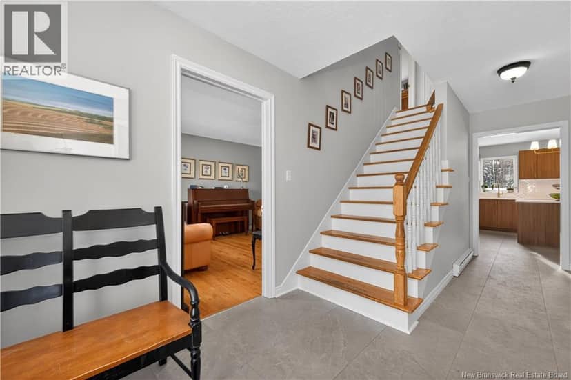 523 Alphee Street — photo 5 of 40