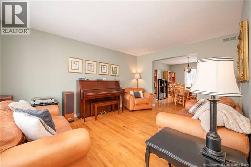 523 Alphee Street — photo 6 of 40