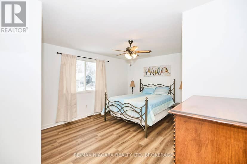 384 Dovercourt Road — photo 12 of 28