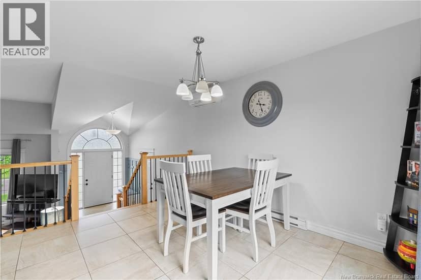253 Chatellerault Street — photo 12 of 36