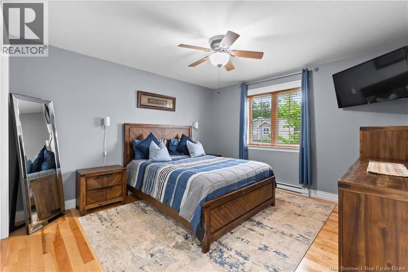 253 Chatellerault Street — photo 14 of 36