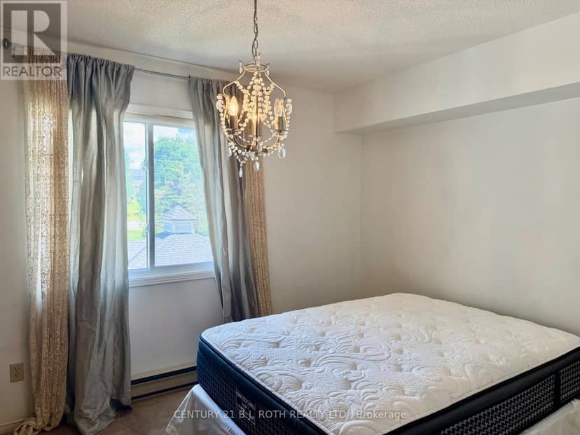 2 - 2 Laguna Parkway — photo 12 of 21