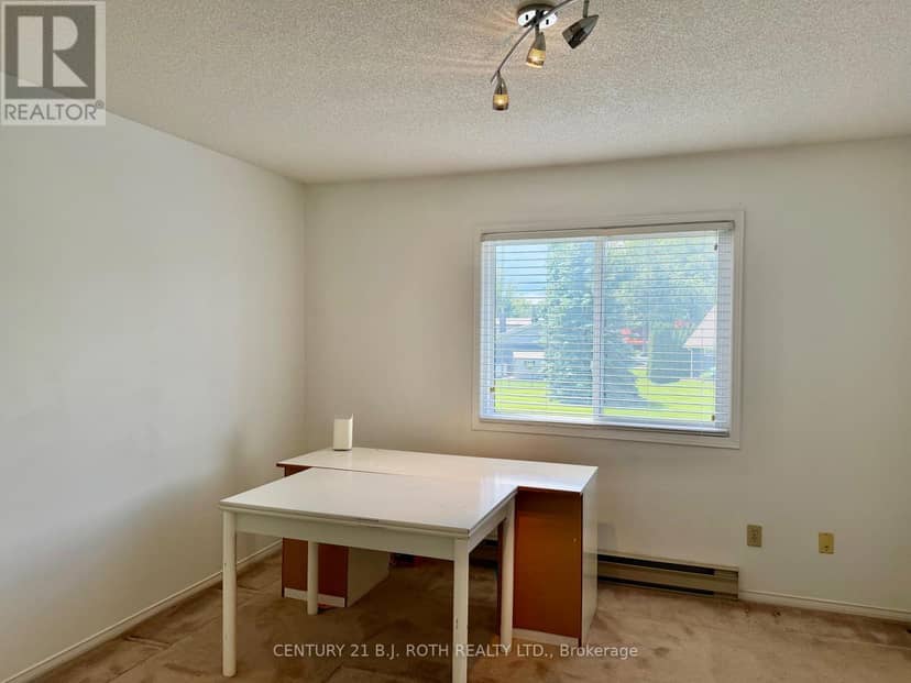 2 - 2 Laguna Parkway — photo 13 of 21