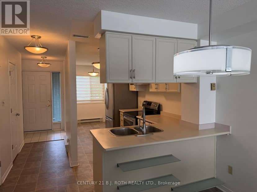 2 - 2 Laguna Parkway — photo 4 of 21