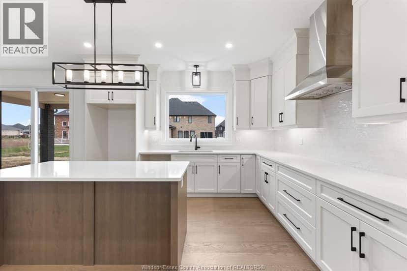 1212 Campana Crescent — photo 8 of 16