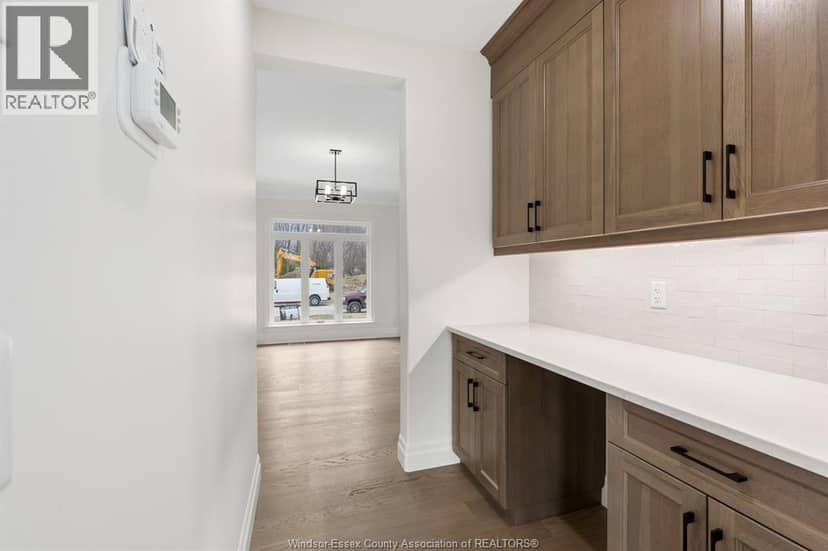 1212 Campana Crescent — photo 6 of 16