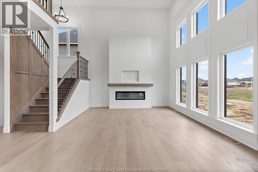 1212 Campana Crescent — photo 4 of 16