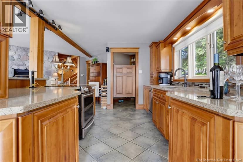 30 Rockcliff Boulevard — photo 18 of 40