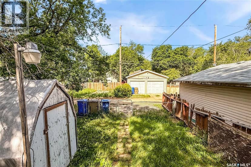 1132 Queen Street — photo 13 of 15