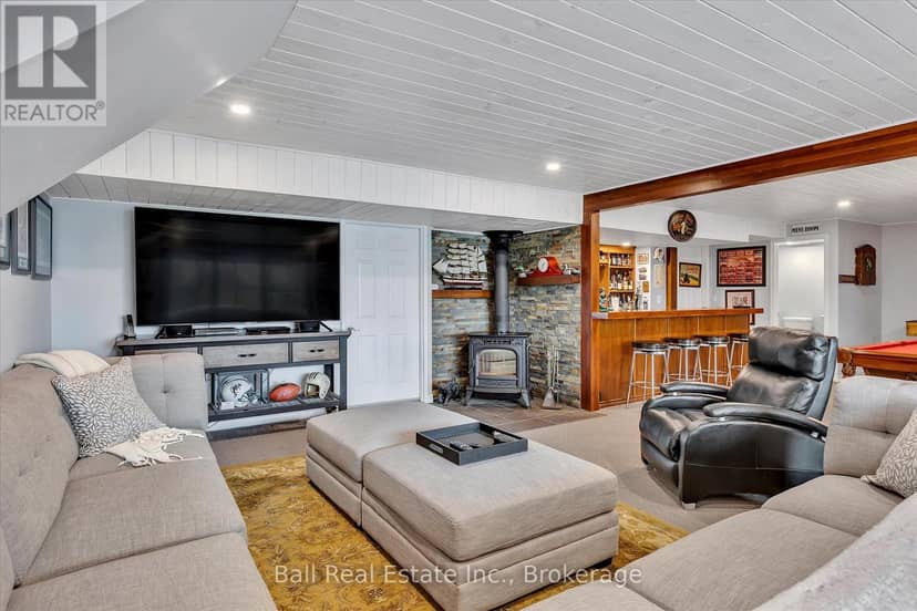 110 Lakeview Drive — photo 36 of 40