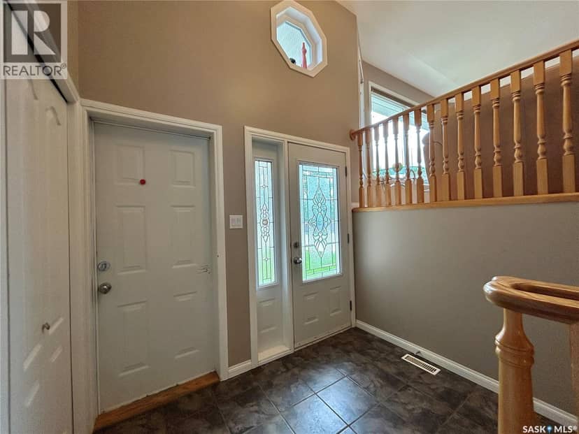 71 Longpre CRESCENT — photo 15 of 31