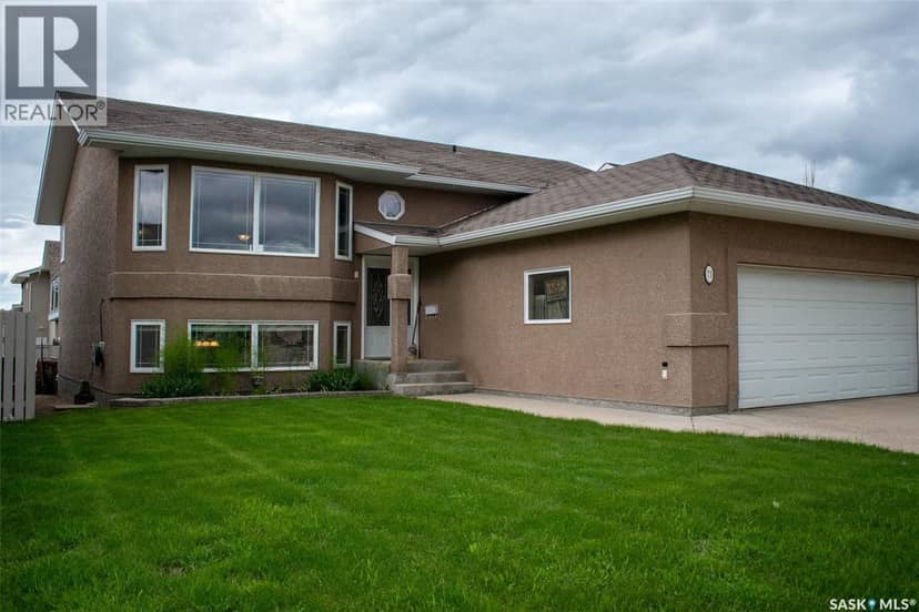 71 Longpre CRESCENT, Prince Albert, photo 2