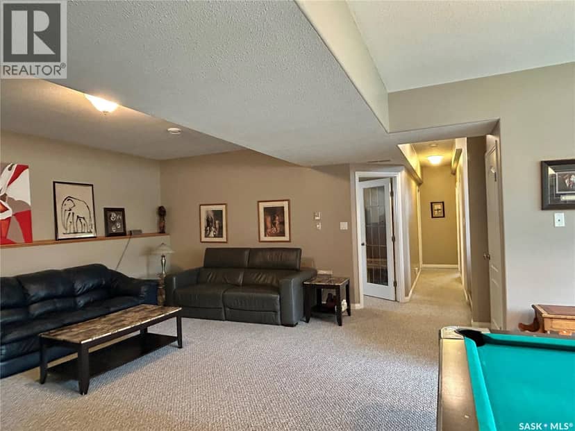 71 Longpre CRESCENT — photo 20 of 31