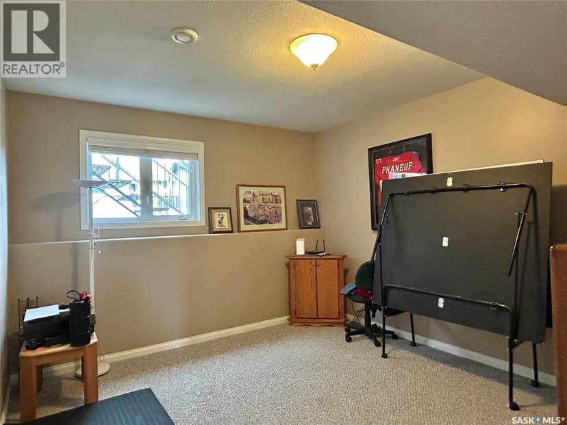 71 Longpre CRESCENT — photo 21 of 31