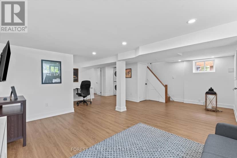 6 Barrett Road — photo 17 of 40