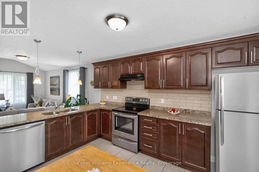 5 Sheppard Drive — photo 11 of 40