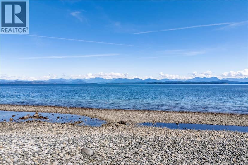 145 Petroglyph Way, Quadra Island