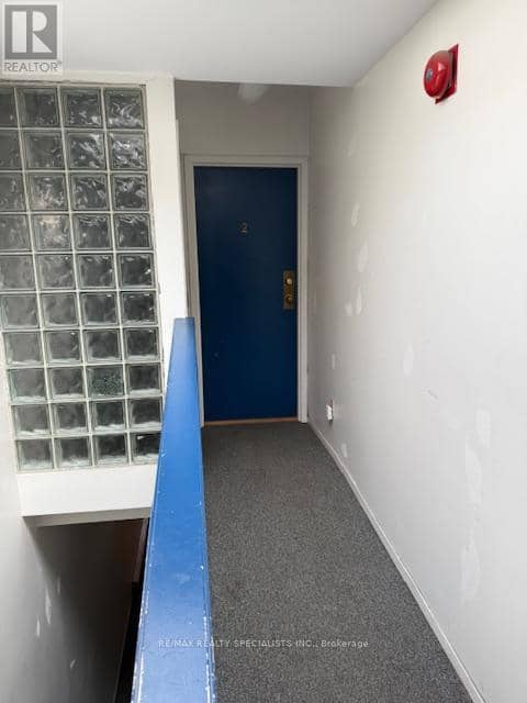 1052 Bathurst Street — photo 3 of 13