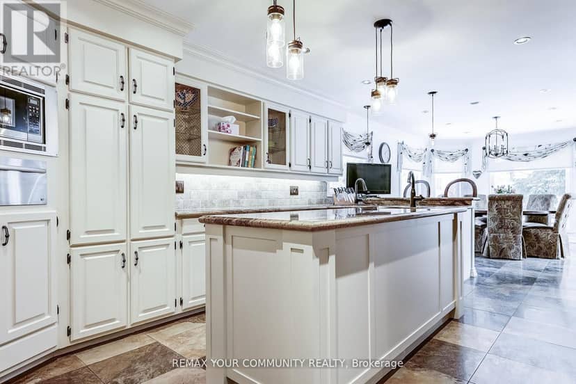 30 Deanbank Drive — photo 15 of 40