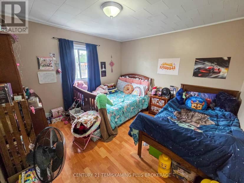 37 Jaffray Street — photo 24 of 30