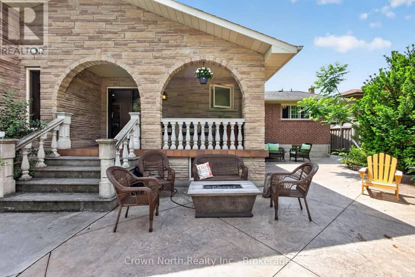 109 Portico Drive — photo 31 of 33