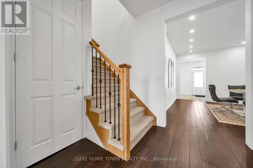 19 Findlay Way — photo 12 of 40