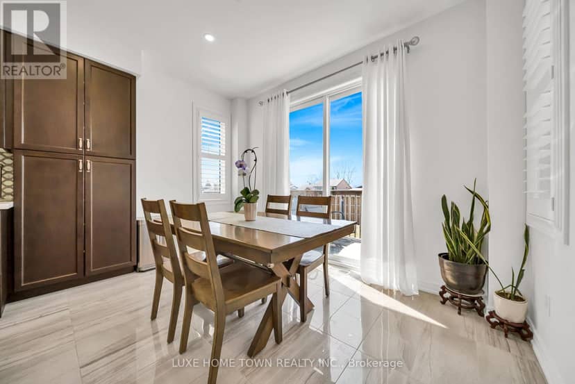 19 Findlay Way — photo 13 of 40