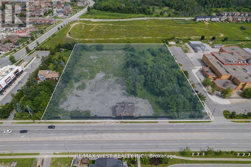 1326 Innisfil Beach Road — photo 1 of 3