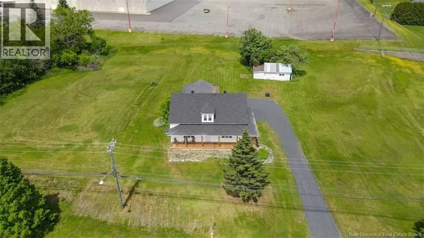 1043 Principale Street — photo 31 of 34