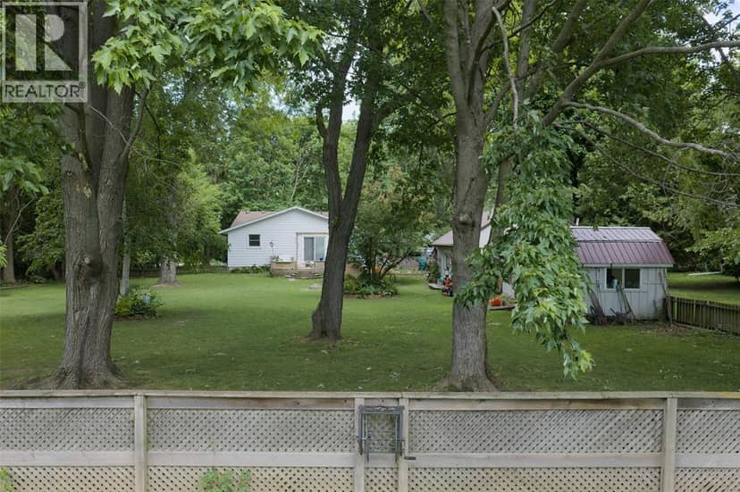 465 Sydenham Street — photo 5 of 30